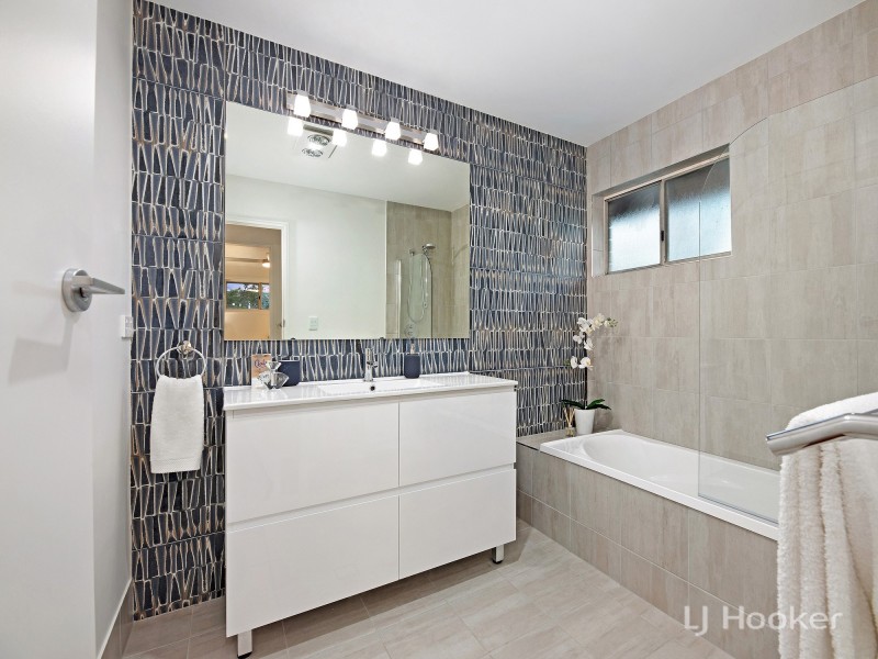 57 Edwards Street, Flinders View QLD 4305