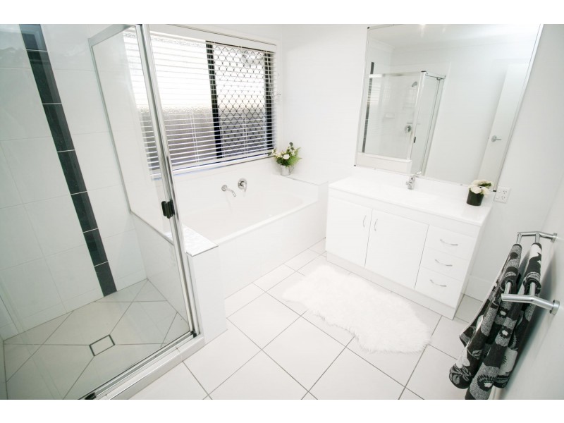 11 Noblewood Crescent, Fernvale QLD 4306