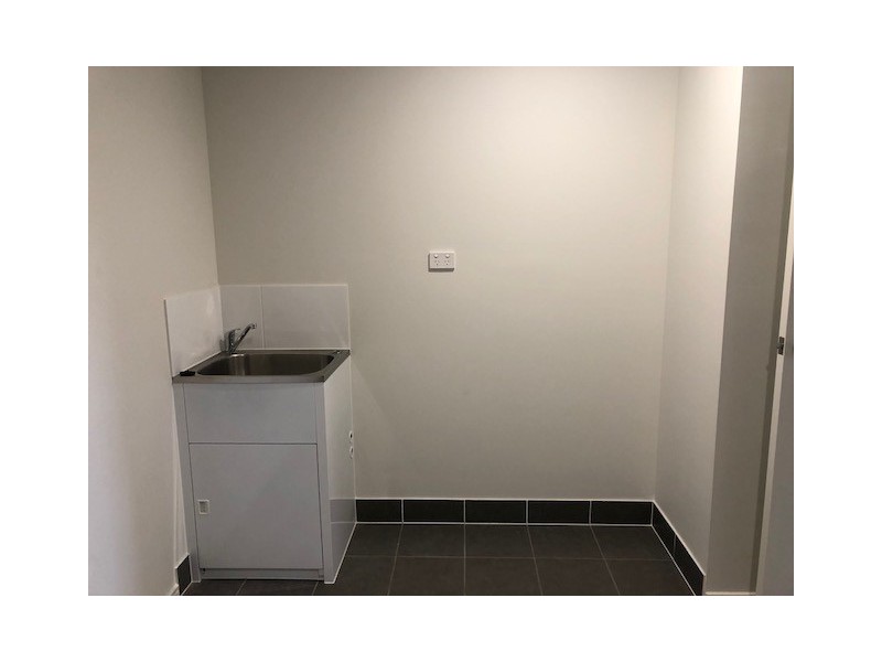 1/59 Ludwig Street, Leichhardt QLD 4305