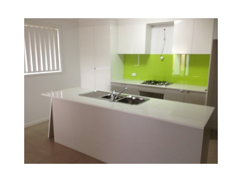 12 Pendragon Street, Raceview QLD 4305