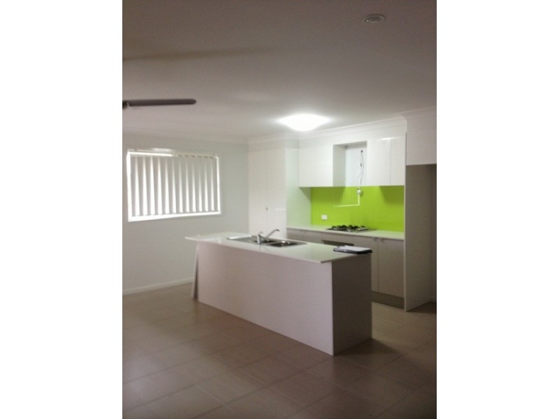 12 Pendragon Street, Raceview QLD 4305