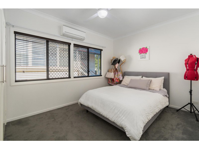 12 Tuggerah Street, North Booval QLD 4304