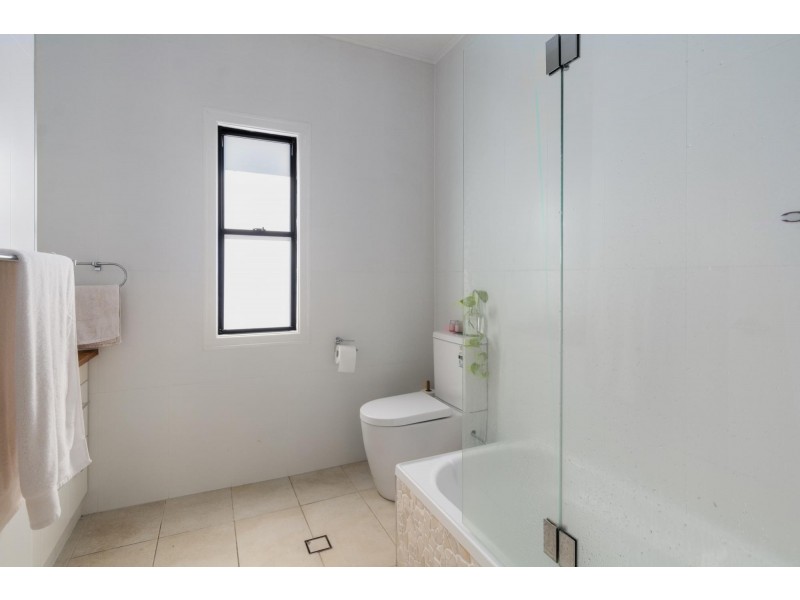 12 Tuggerah Street, North Booval QLD 4304