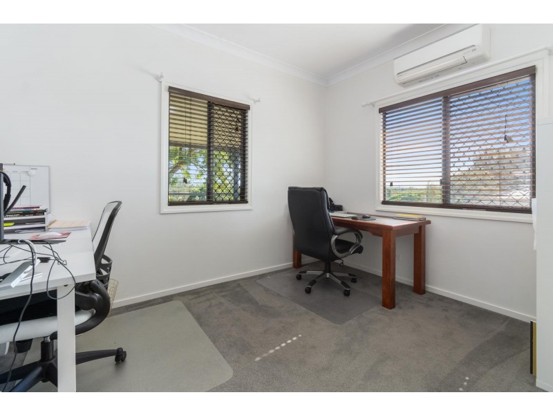 12 Tuggerah Street, North Booval QLD 4304