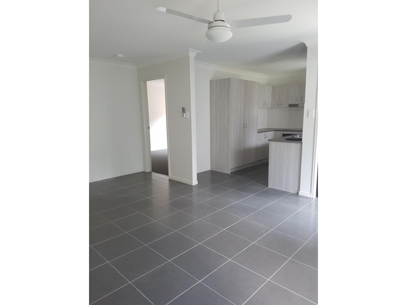 2 Sapphire Street, Brassall QLD 4305