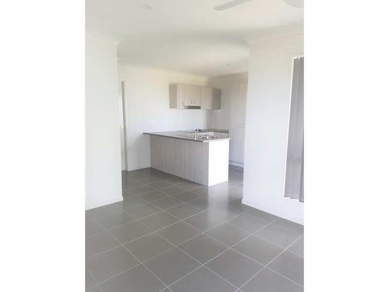 2 Sapphire Street, Brassall QLD 4305