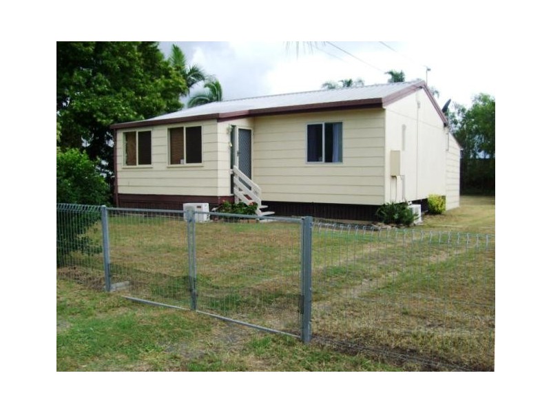 17 Wellington Street, Brassall QLD 4305