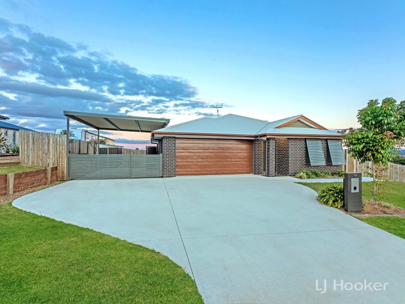 12 Vista Crescent, Rosewood QLD 4340