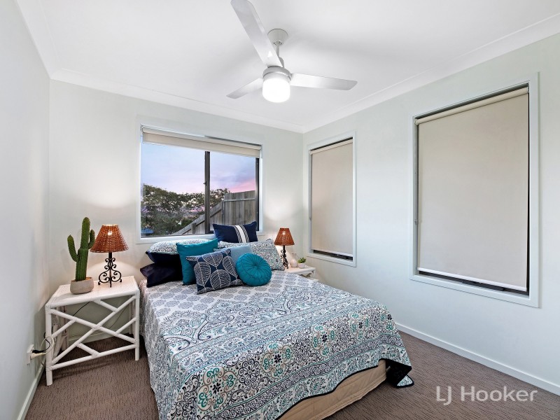 12 Vista Crescent, Rosewood QLD 4340