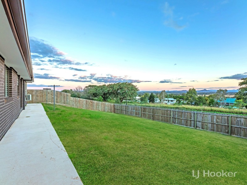 12 Vista Crescent, Rosewood QLD 4340