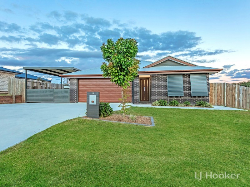 12 Vista Crescent, Rosewood QLD 4340