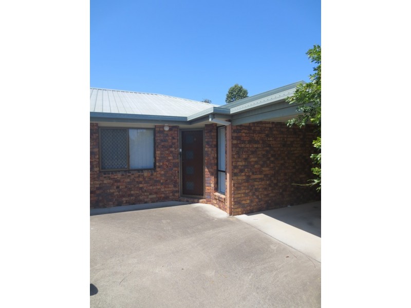 2/4 Pitcairn Street, Raceview QLD 4305