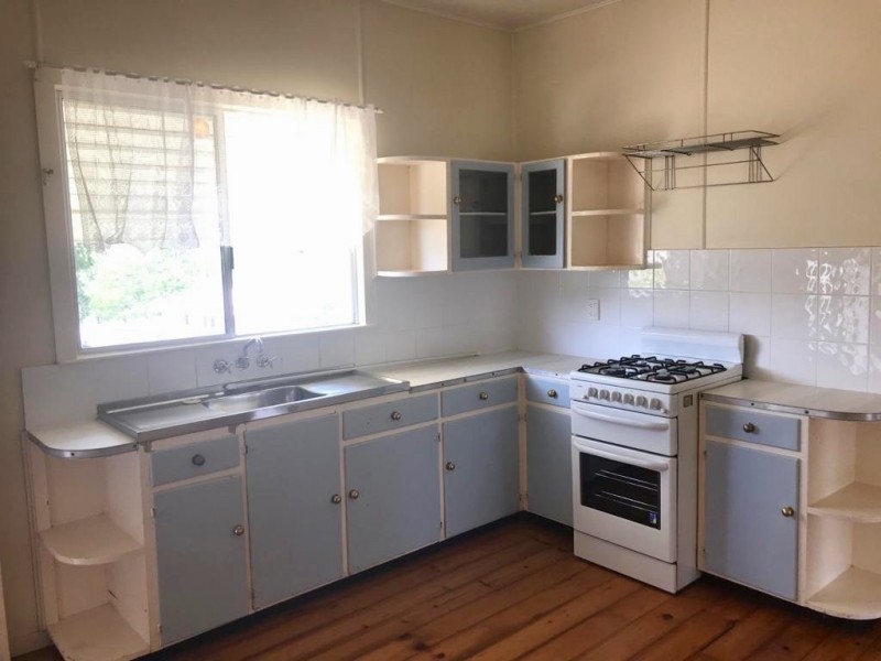 9 Fitzgerald Street, North Ipswich QLD 4305