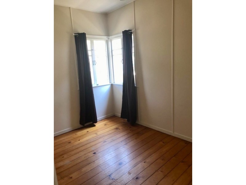 9 Fitzgerald Street, North Ipswich QLD 4305