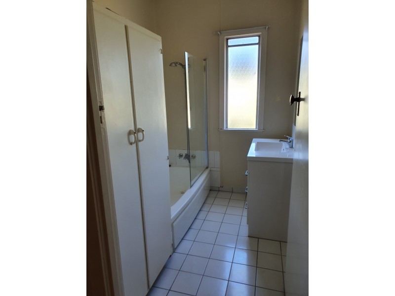 9 Fitzgerald Street, North Ipswich QLD 4305