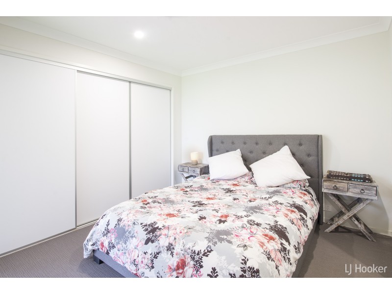 99 School Road, Grandchester QLD 4340