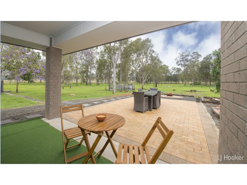 99 School Road, Grandchester QLD 4340