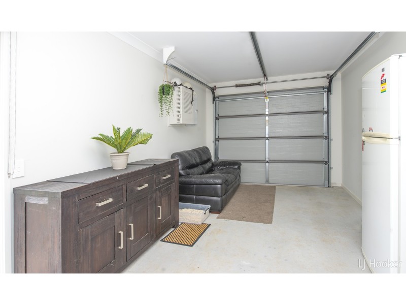 99 School Road, Grandchester QLD 4340