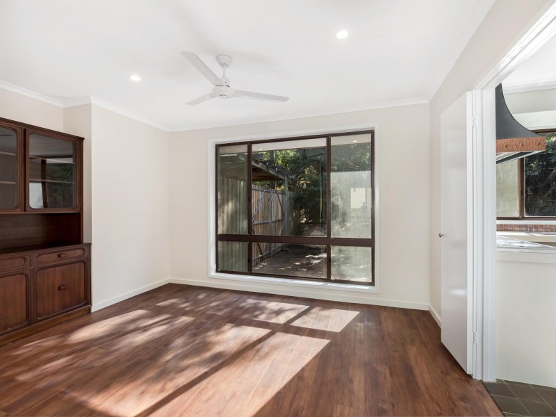 9 Bushlark Court, Bellbowrie QLD 4070