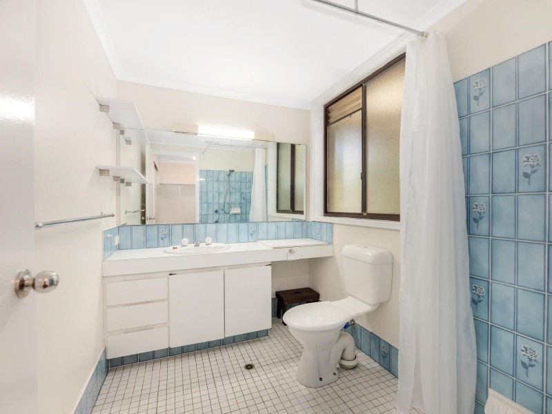 9 Bushlark Court, Bellbowrie QLD 4070