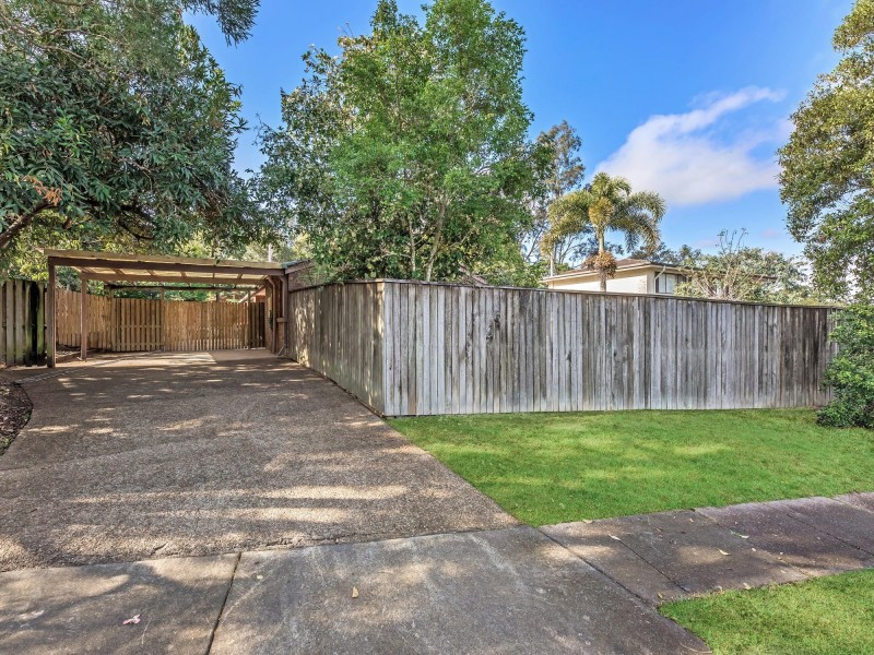 9 Bushlark Court, Bellbowrie QLD 4070
