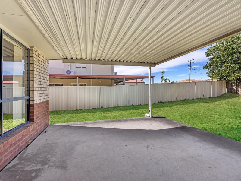 22 Anna Drive, Raceview QLD 4305