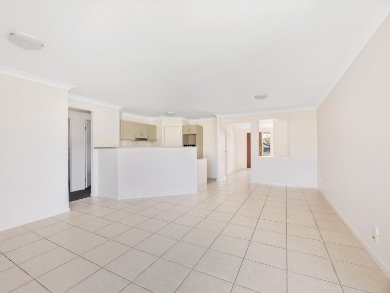 22 Anna Drive, Raceview QLD 4305