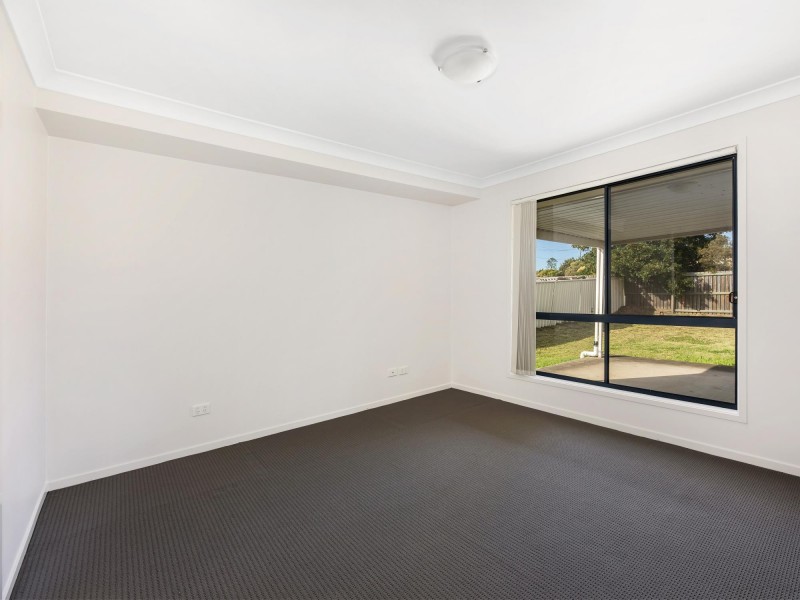 22 Anna Drive, Raceview QLD 4305