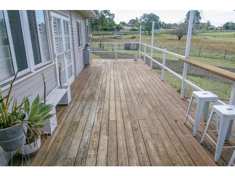 14 Stocks Lane, Walloon QLD 4306