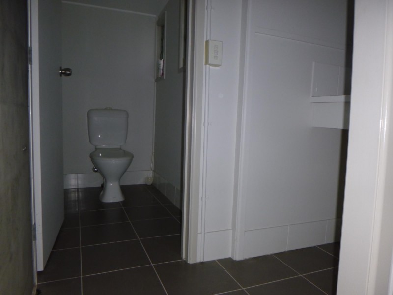 27 The Terrace, North Ipswich QLD 4305