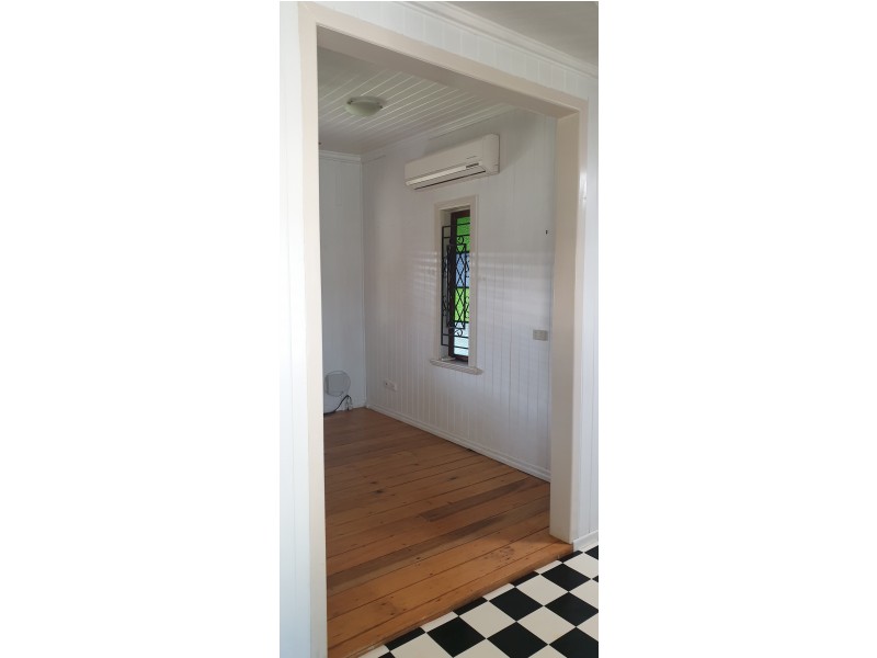 126 Thorn Street, Ipswich QLD 4305