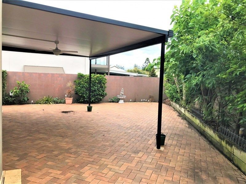 5 Coopers Close, Sinnamon Park QLD 4073