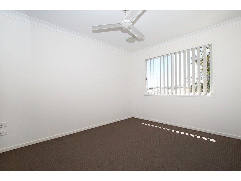 2/43 River Road, Bundamba QLD 4304