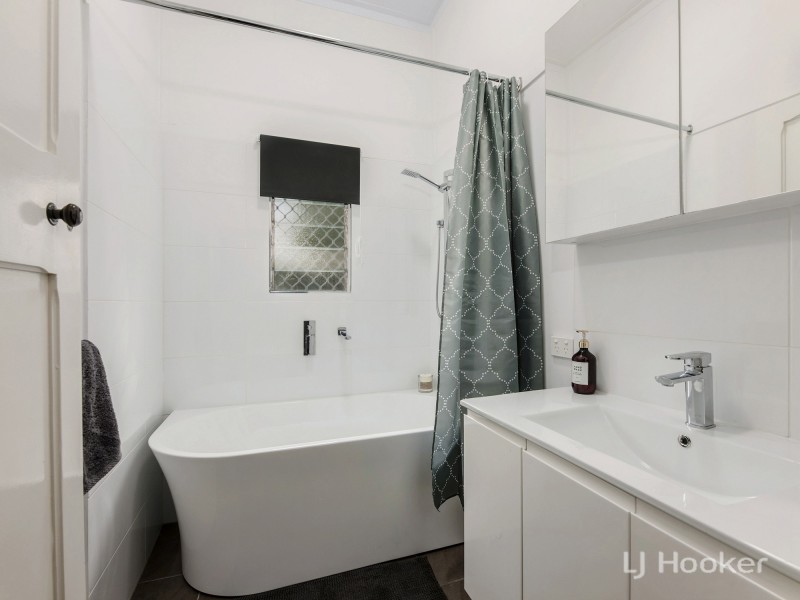 50 Whitehill Road, Eastern Heights QLD 4305