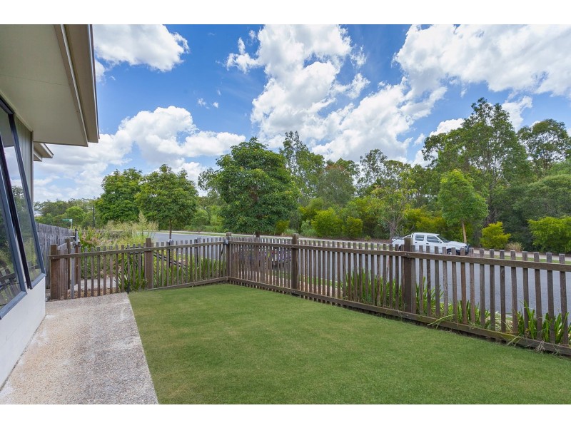 48 Sovereign Drive, Deebing Heights QLD 4306