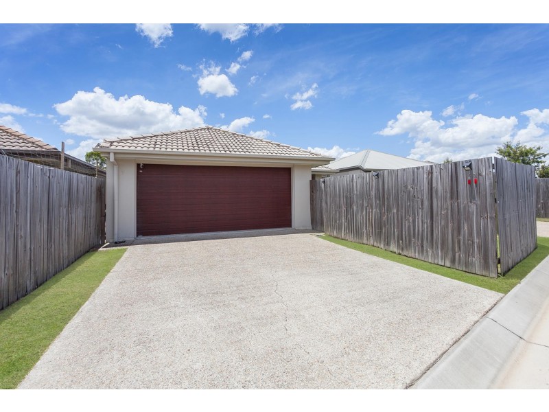 48 Sovereign Drive, Deebing Heights QLD 4306