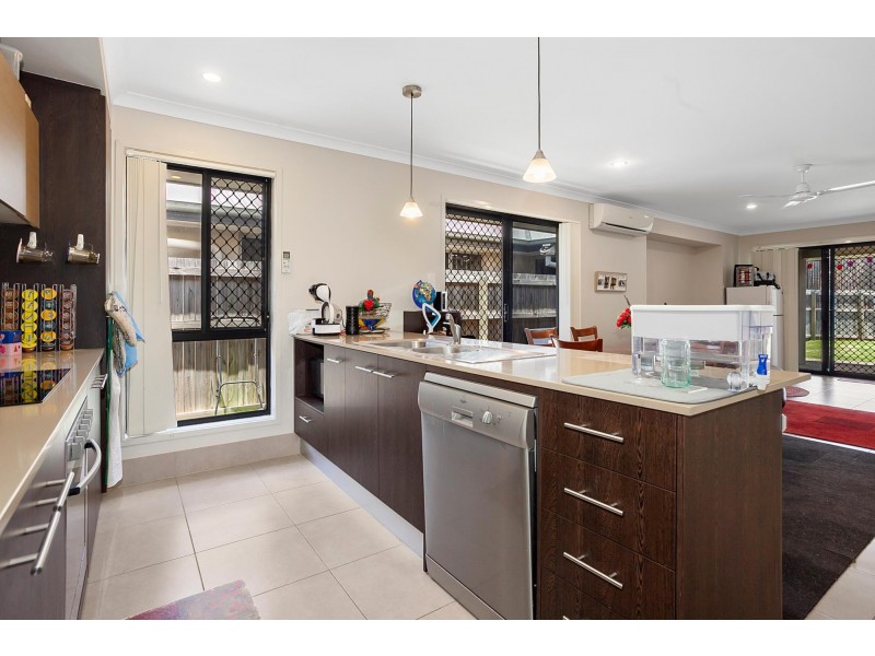 48 Sovereign Drive, Deebing Heights QLD 4306