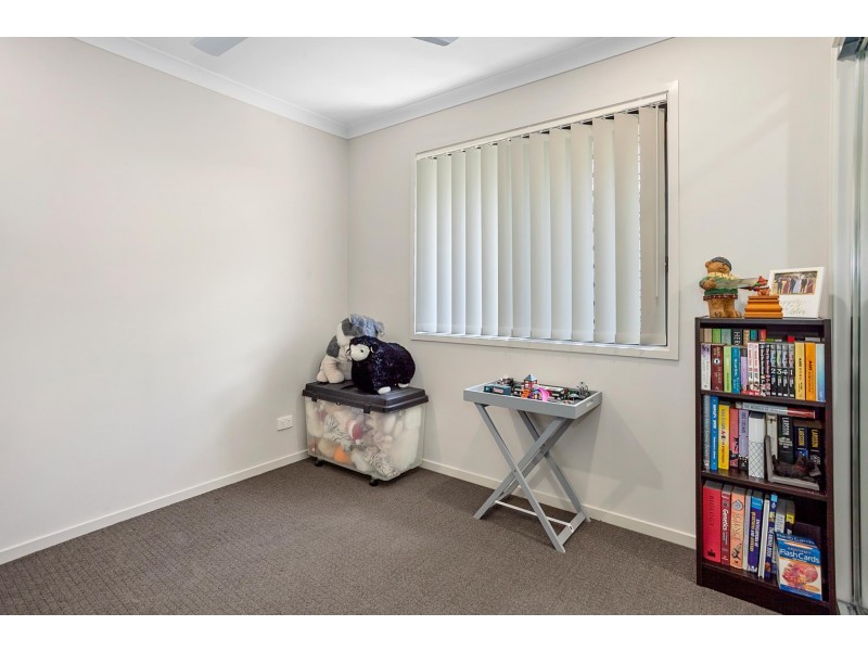 48 Sovereign Drive, Deebing Heights QLD 4306