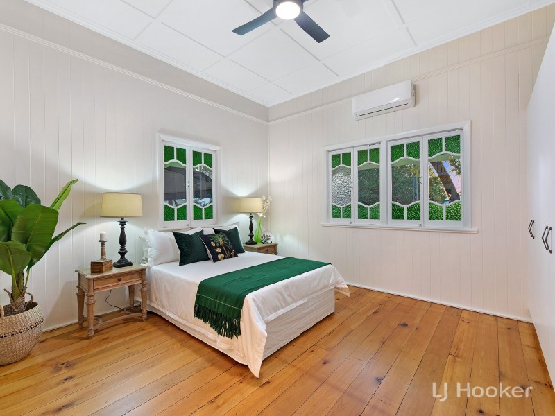 71 Glebe Road, Silkstone QLD 4304