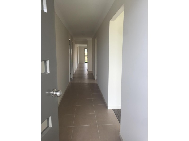 102 huntingdale, Leichhardt QLD 4305