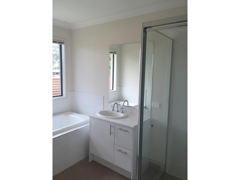 102 huntingdale, Leichhardt QLD 4305