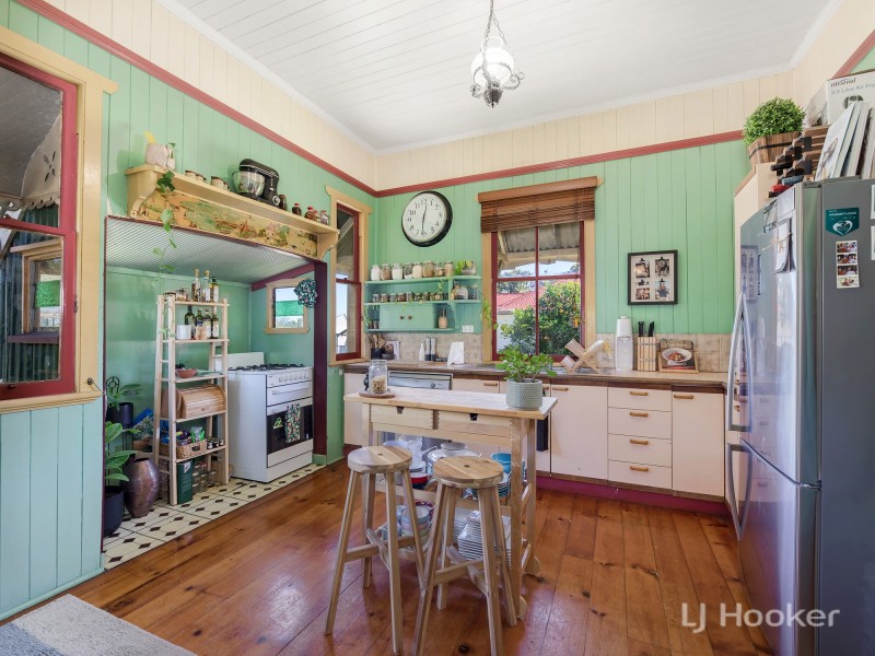 6 Shelley Street, Brassall QLD 4305