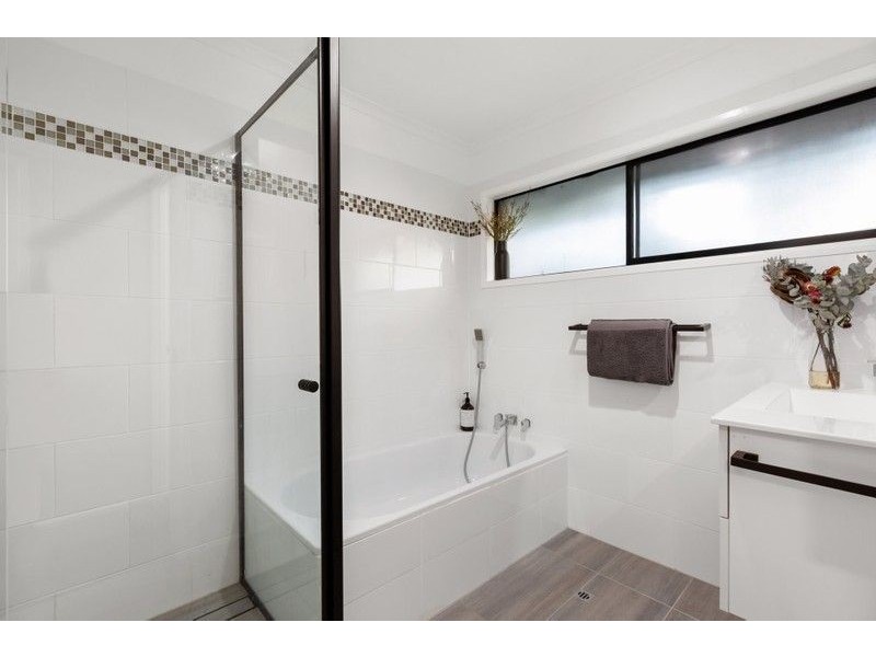 93 Fiona Street, Bellbird Park QLD 4300