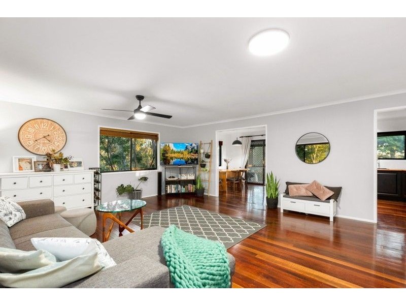 93 Fiona Street, Bellbird Park QLD 4300