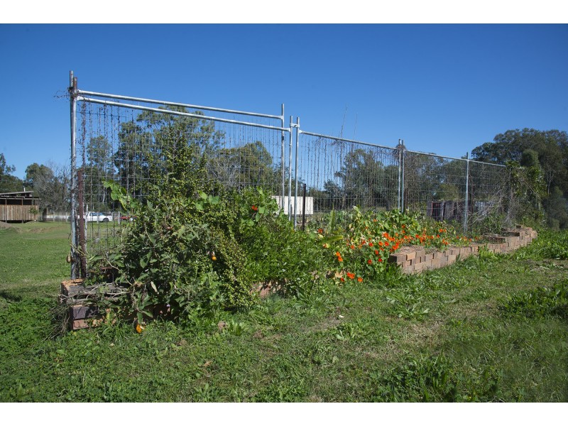 25 Gipps St, Calvert QLD 4340