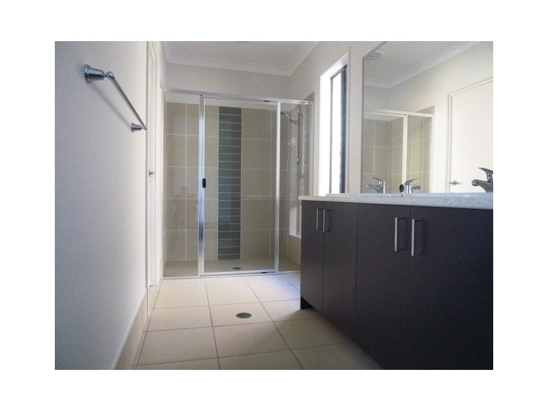 7 O’Connell Place, Bellbowrie QLD 4070
