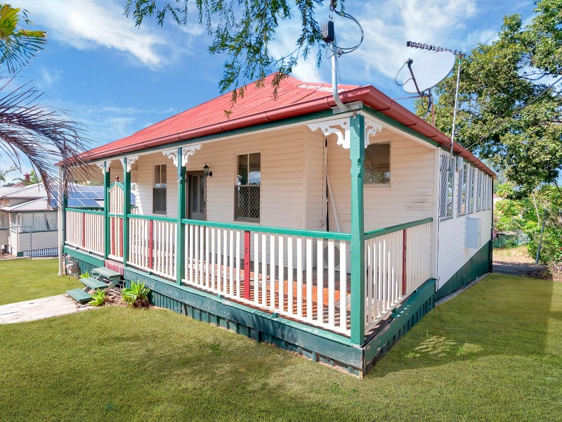 1 Eastwood Street, North Ipswich QLD 4305