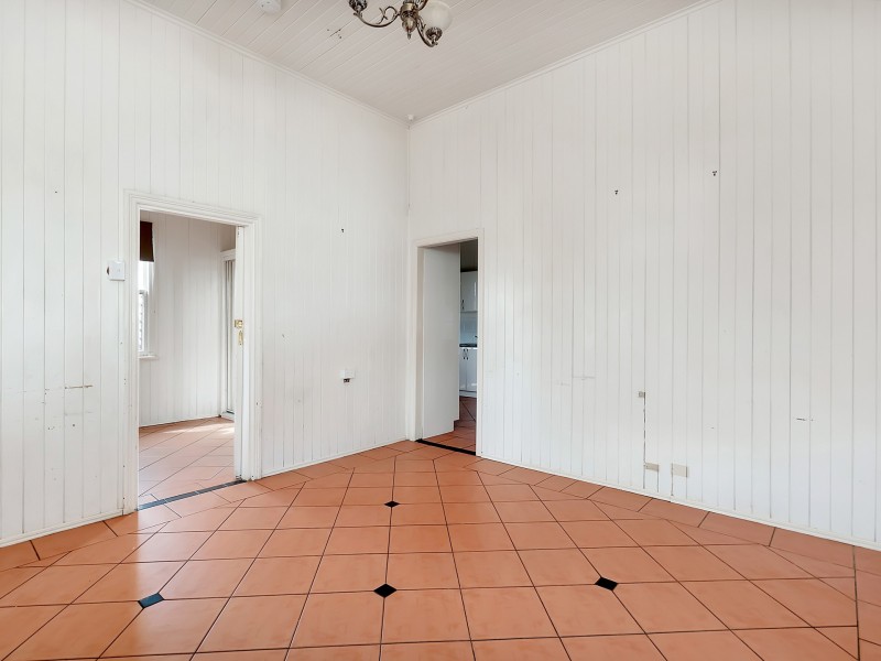 1 Eastwood Street, North Ipswich QLD 4305