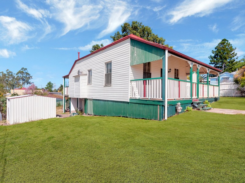 1 Eastwood Street, North Ipswich QLD 4305