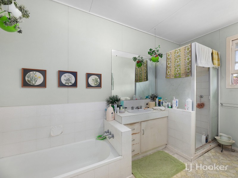 11 Gwendoline Street, Raceview QLD 4305